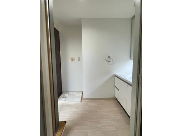 洗面・脱衣所(洗濯機置場)