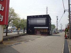 掛尾町テナント外観写真
