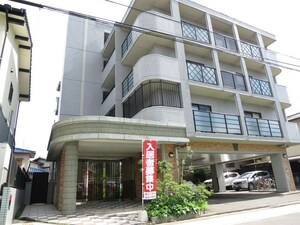 ラフィーク永松外観写真