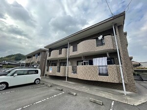 アルカザールＢ棟外観写真