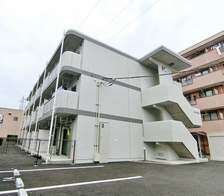 Ｃｌｏｕｄ　Ｎｉｎｅ外観写真