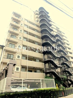 ライオンズマンション町屋外観写真