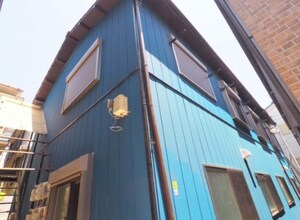 ブルードマーニ外観写真