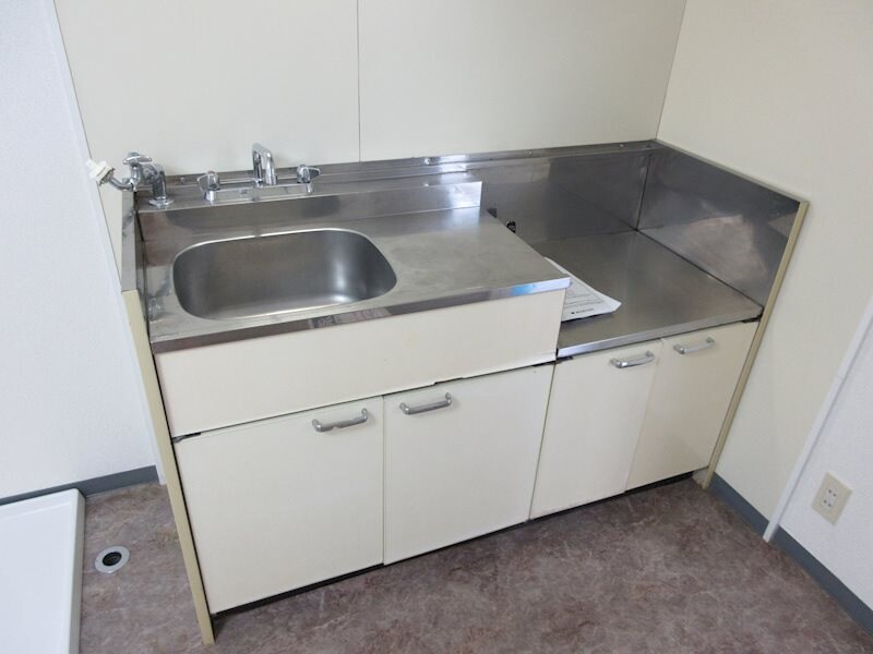 物件内観写真4　(2口ガスコンロ設置可キッチン)