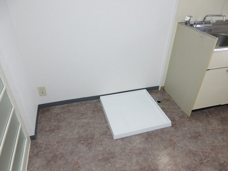 物件内観写真14　(室内洗濯機置場)