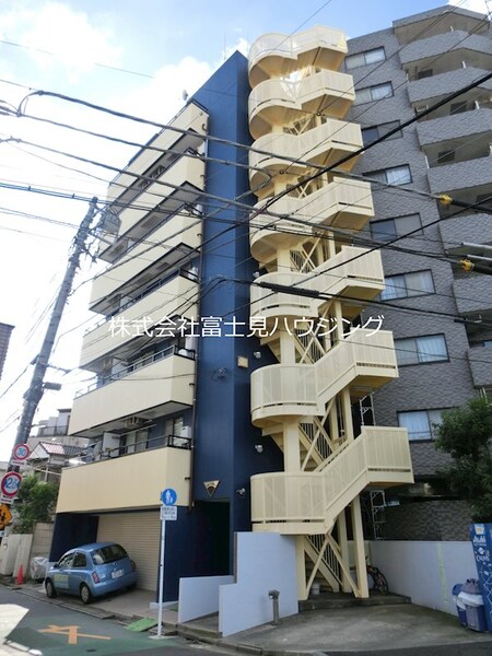 タウンコートカワマタ外観写真
