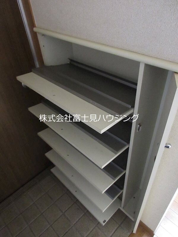 物件内観写真20　(下駄箱付)