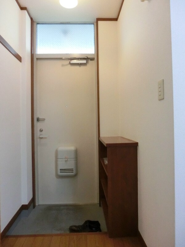 物件内観写真7　(玄関・シューズBOX)