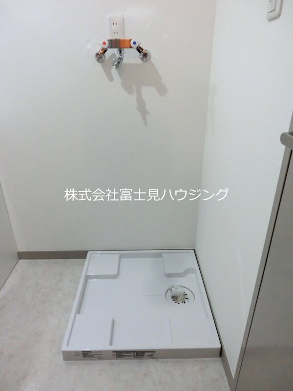 物件内観写真21　(室内洗濯機置場)