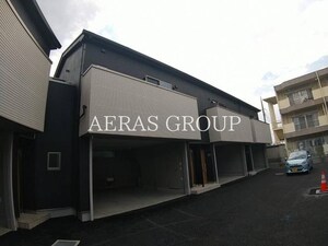 ガレージハウス アイピット福生B棟外観写真