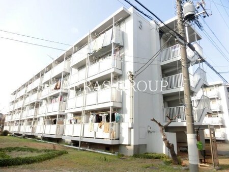 ビレッジハウス郷地3号棟外観写真