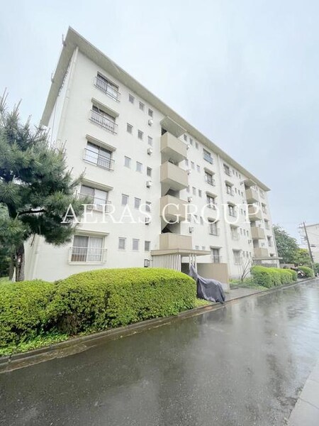 金杉台団地7号棟外観写真