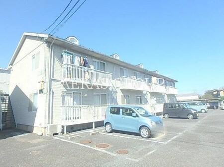 フローラルアイダF棟外観写真