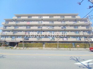 モナーク谷塚外観写真