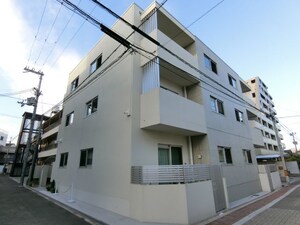 第3南田辺マンション外観写真