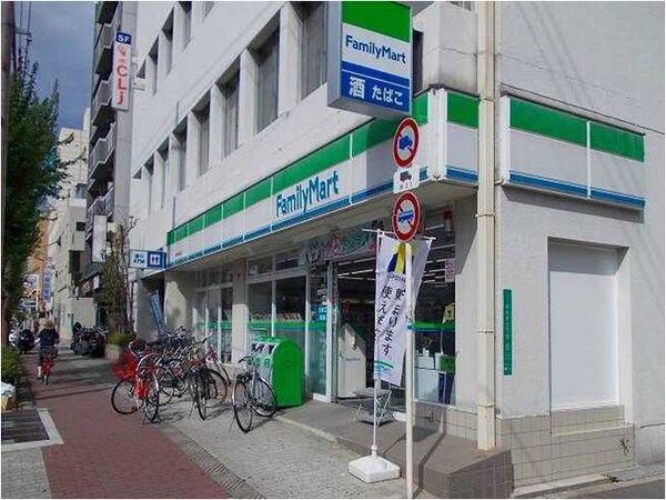 周辺環境(ファミリーマート　阿倍野昭和町店 413m)