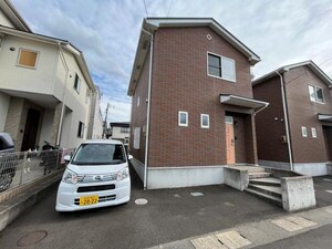 中倉２丁目貸家 A棟外観写真