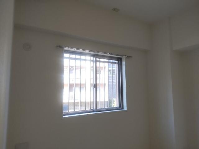 物件内観写真15　(別室の写真です)