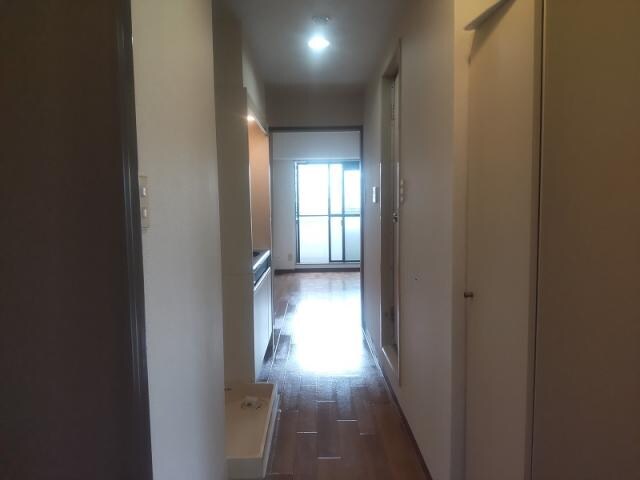 物件内観写真11　(別室の写真です)