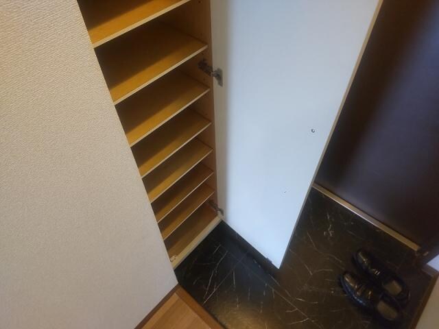 物件内観写真12　(別室の写真です)