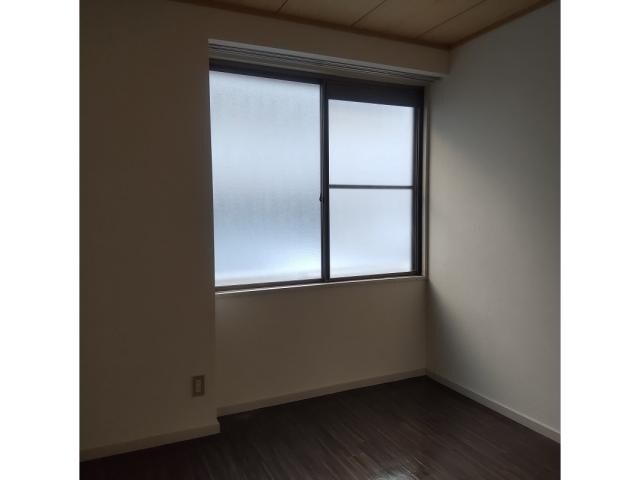 物件内観写真14　(別室の写真です)