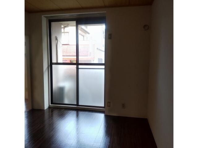 物件内観写真26　(別室の写真です)