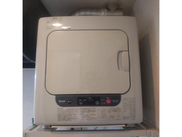 物件内観写真8　(別室の写真です)