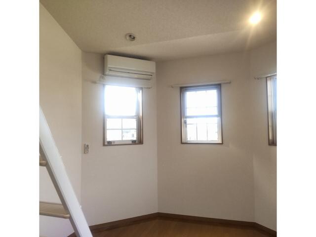 物件内観写真14　(別室の写真です)