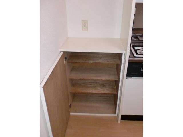 物件内観写真16　(別室の写真です)