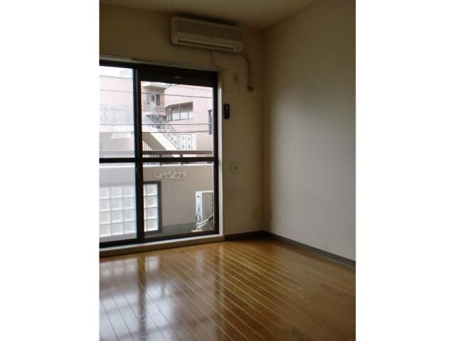 物件内観写真22　(別室の写真です)