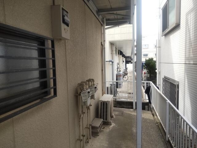 ピロティ浦安の物件外観写真