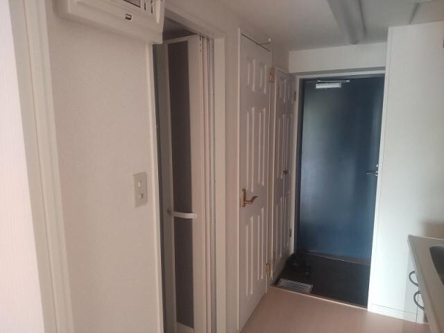 物件内観写真12　(別室の写真です)