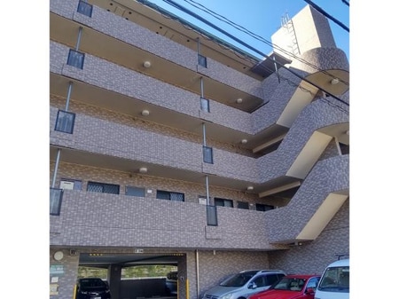 ヨーラパレス外観写真