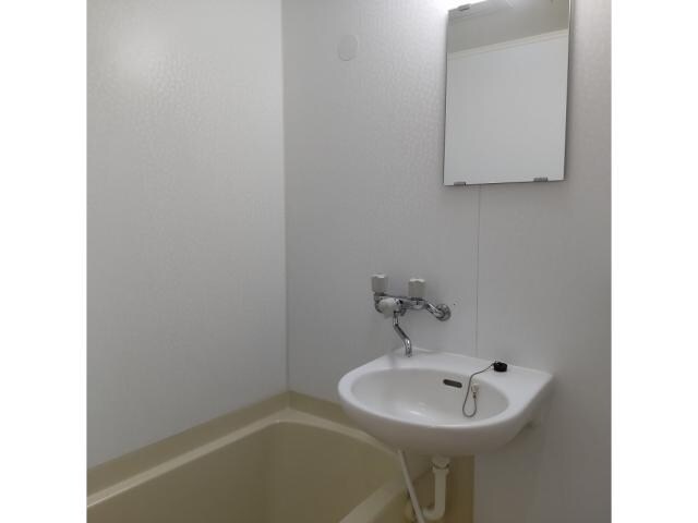 物件内観写真12　(別室の写真です)