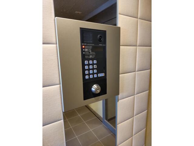 物件外観写真8　(オートロック)