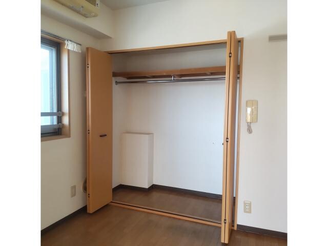 物件内観写真14　(同型別室の写真です)