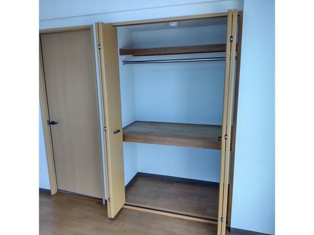 物件内観写真19　(同型別室の写真です)