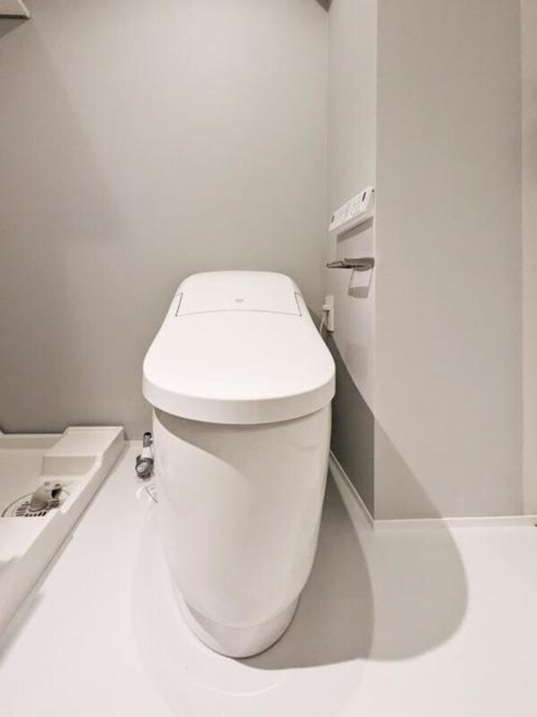 トイレ(同シリーズ参考写真)