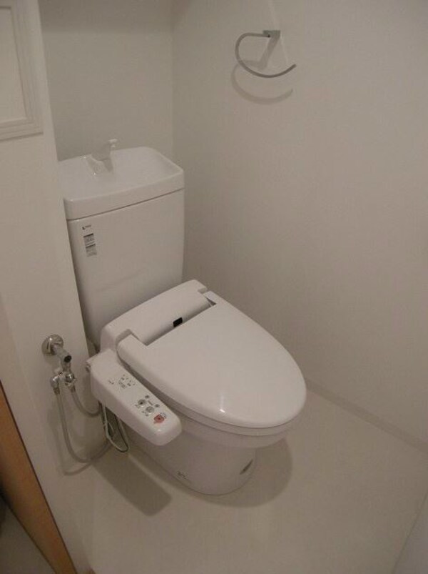 トイレ(※同タイプ・別部屋参照)