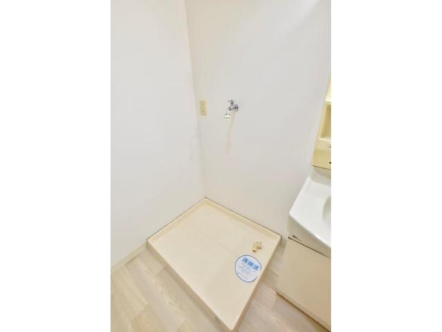 物件内観写真8　(室内洗濯機置場)