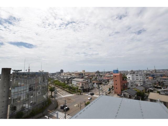 物件内観写真20　(5帖洋室からの眺め)