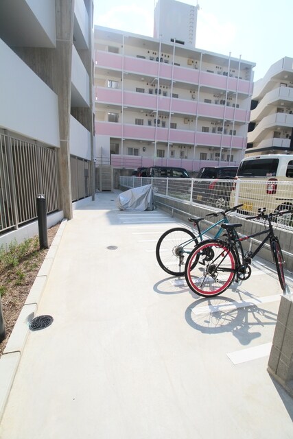 物件外観写真4　(駐輪場あります☆※別途契約必要)