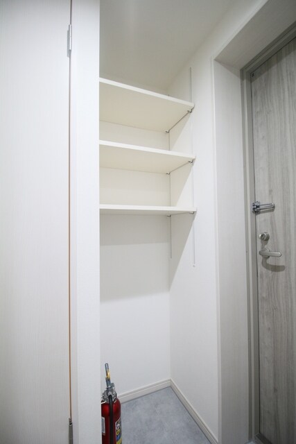 物件内観写真19　(※同間取り別部屋(反転)の写真です。内装の色など異なる場合がございます。)