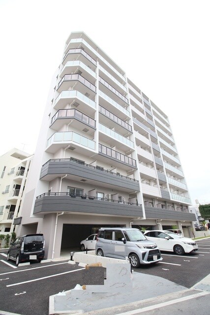 物件外観写真1　(☆ペット飼育可能☆沖縄都市モノレール『牧志駅』徒歩７分★)