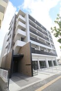 ＭＯＤＥＲＮＰＡＬＡＺＺＯおもろまち駅前