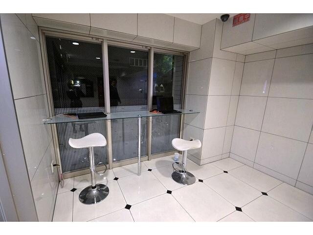 広島駅 徒歩5分 9階の建物設備(入居者用ネットラウンジ)