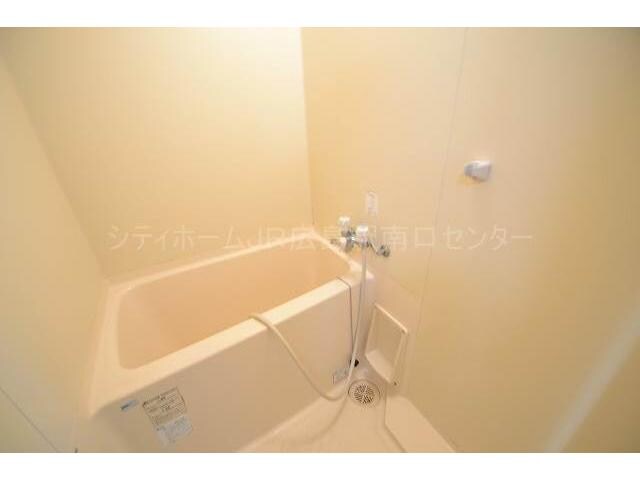 広島駅 徒歩18分 1階のバス