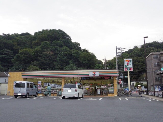 セブンイレブン川崎長尾橋店