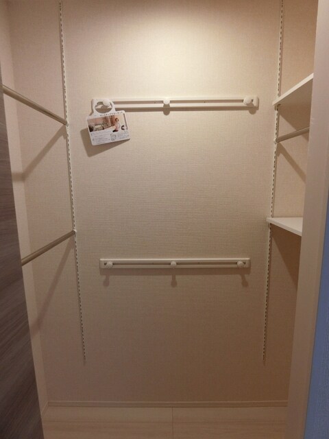 物件内観写真14　(収納あり♪)