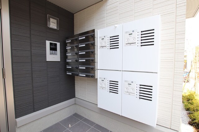 物件外観写真5　(宅配ＢＯＸ)